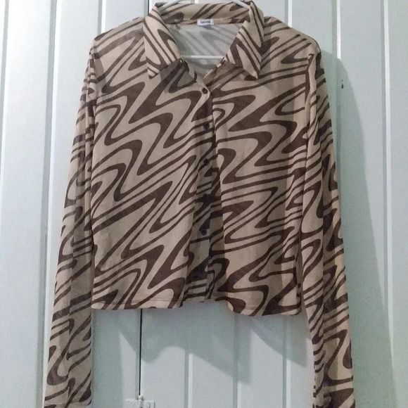 Garage see through mesh cropped top X-large like new - Picture 4 of 7